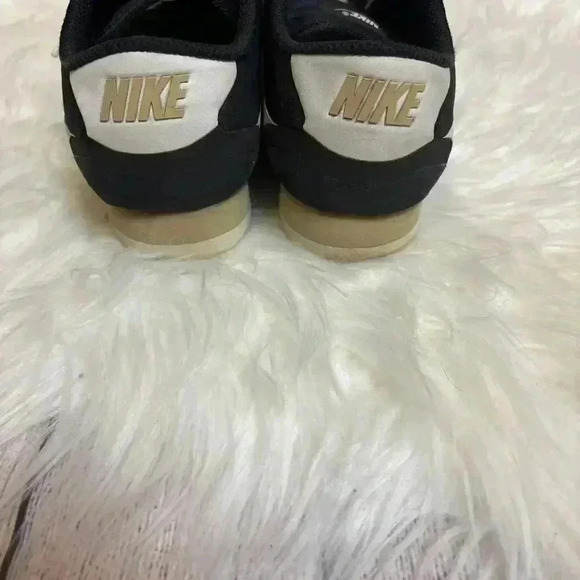 Nike Cortez Sneaker Shoe 2016 844893-004 Black US 6.5 EUR37.5 - Picture 4 of 7